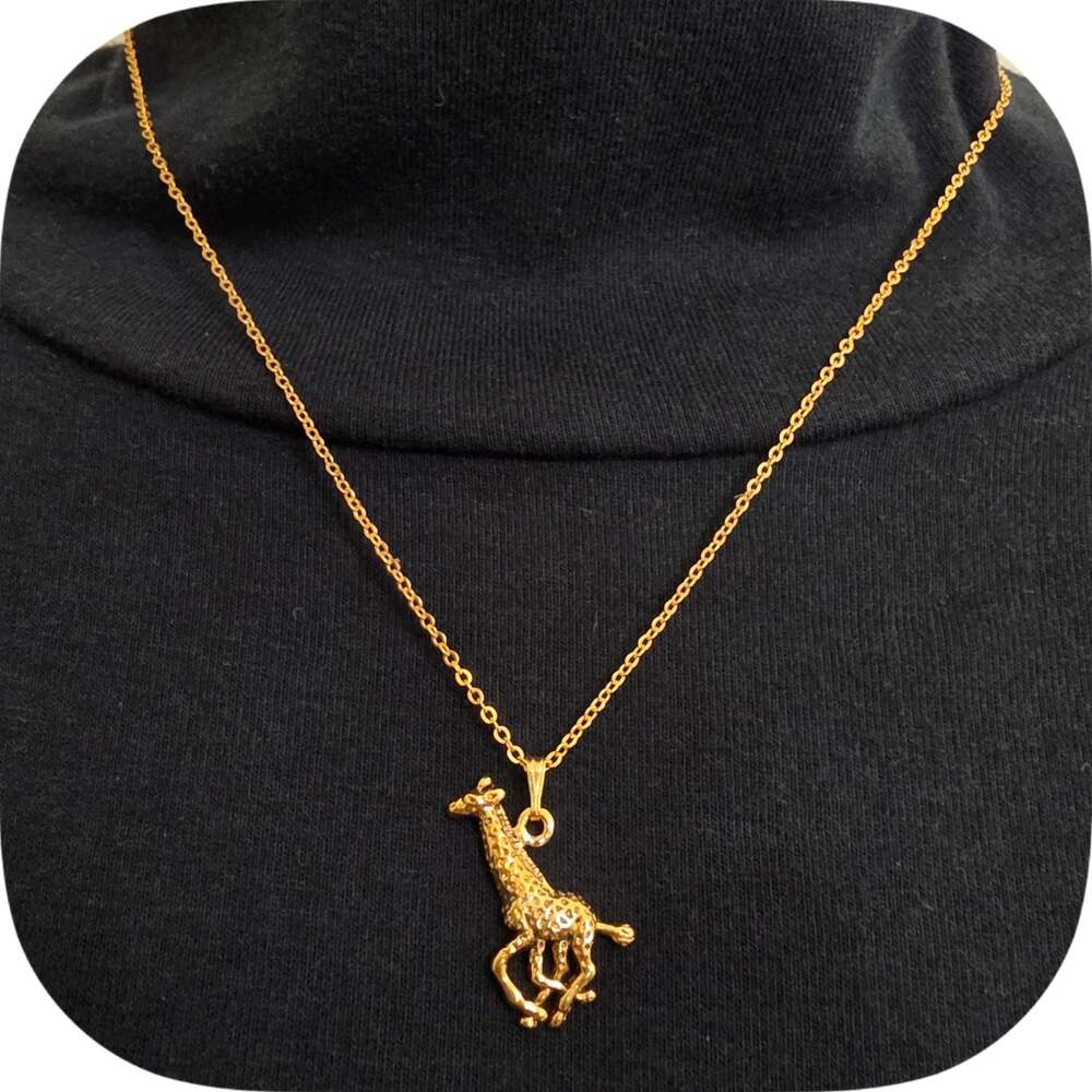 Vintage CQR 94 Gold Tone Giraffe Pendant Necklace